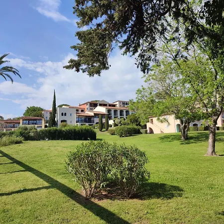 Chez Adriana Vue Avec Piscine Apartment
